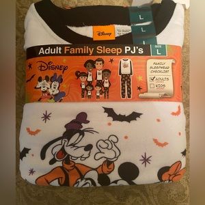 Disney Mickey and Gang Adult Unisex Fleece Halloween Pajamas Size Large NWT